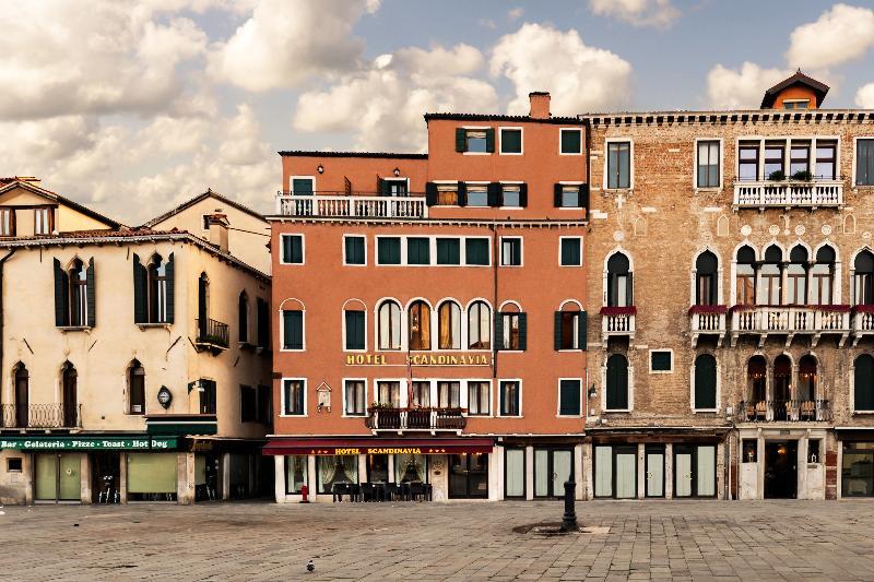Scandinavia - Relais Hotel Venecia